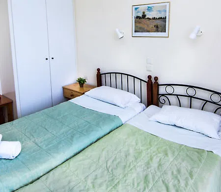 Silver Nests Apartment